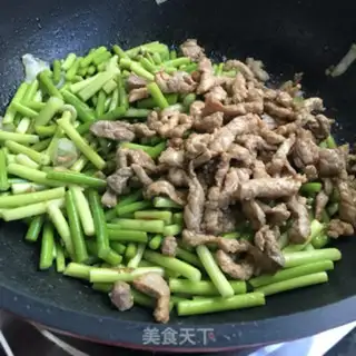 Make Garlic fried meat step 8