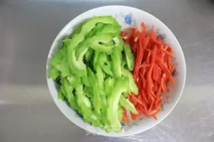 Make Chili made bitter melons step 2