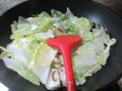 Make Mushrooms and yellow cabbage step 3