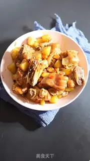 Make Pig feet burn potatoes step 8