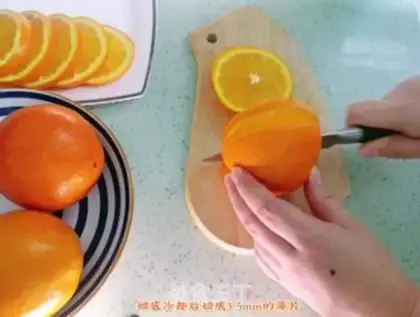 Make Chocolate oranges step 3