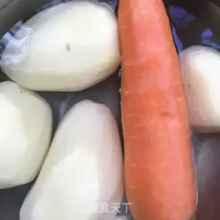 Make Spicy beef stew potatoes step 2