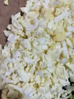 Make Plumbing onion fried eggs step 0