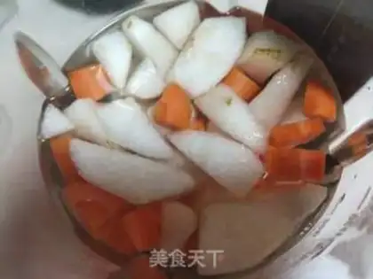 Make Carrot Sydney juice step 1