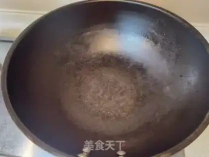 Make Egg sauce noodles step 2