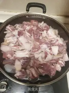 Make A lamb pan step 0
