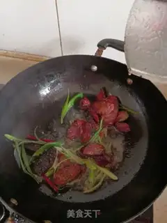 Make Pepper fried sausage step 2