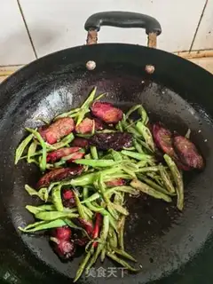 Make Pepper fried sausage step 4