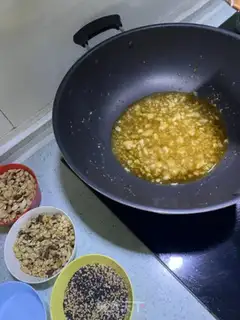 Make walnut sesame peanut sugar step 5