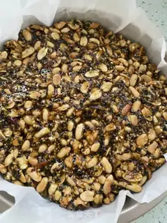 Make walnut sesame peanut sugar step 9