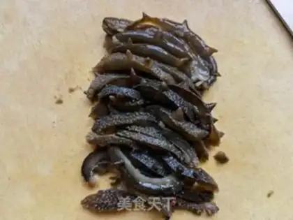 Make Red oil and sea cucumber step 2
