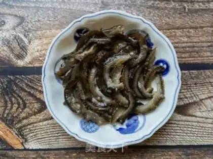 Make Red oil and sea cucumber step 3