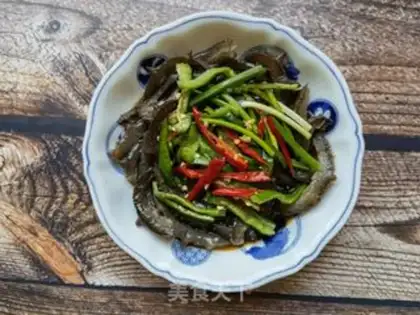 Make Red oil and sea cucumber step 5