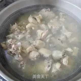 Make rooster freeze step 1