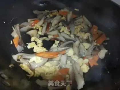Make Mushroom fried eggs step 9