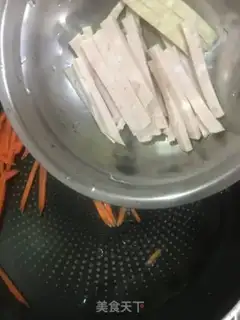 Make Pork fries and carrots step 4