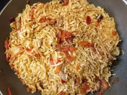 Make Tomato filament noodles step 20