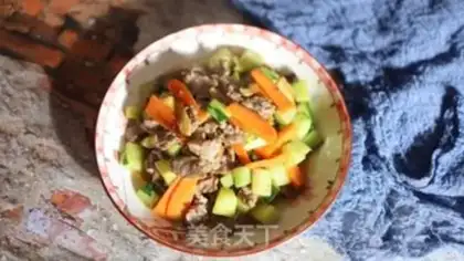 Make cucumber carrot beef step 6