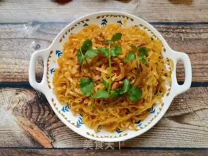 Make Tomato filament noodles step 25