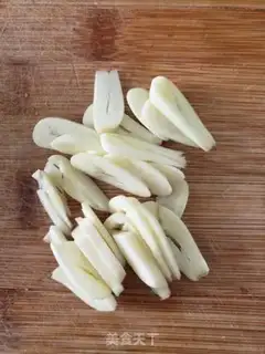 Make Five tofu fried sausages step 2