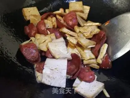 Make Five tofu fried sausages step 3