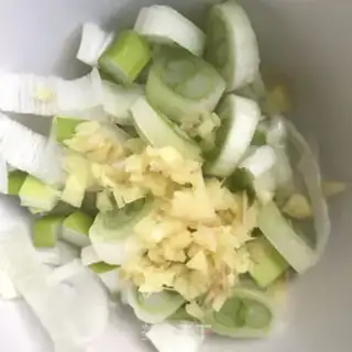 Make Garlic fried meat step 4