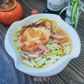 Make Ham garlic soup noodles step 7