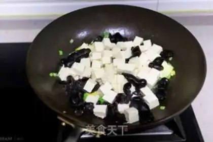 Make ♪ Eggs fried tofu ♪ step 4