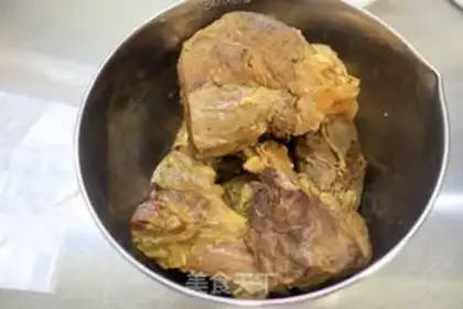 Make Three kinds of halogenated beef step 10