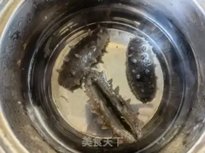 Make Tofu and sea cucumber step 0