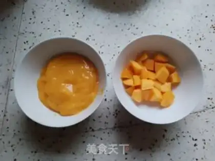 Make Mango heart mousse cake step 2