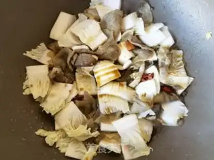Make The cabbage makes lamb chips step 6