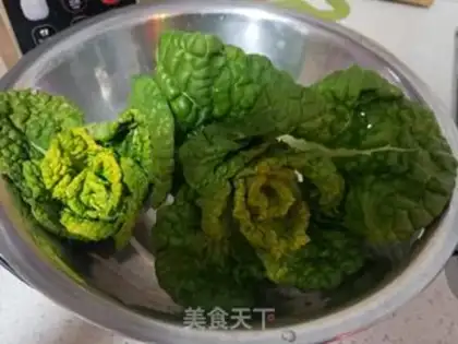 Make The yellow cabbage and radish step 0