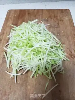 Make The yellow cabbage and radish step 2