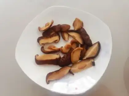 Make Mushrooms and musk step 0