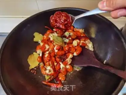 Make Spicy lobster tail step 6