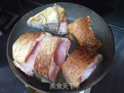Make Iron pan beer fish step 3