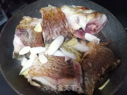 Make Iron pan beer fish step 5