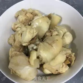 Make Pepper potatoes for chicken legs step 0