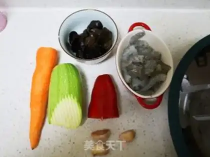 Make Five crayfish step 0