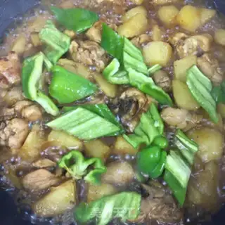 Make Pepper potatoes for chicken legs step 7