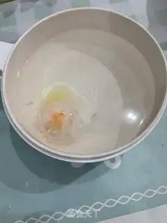 Make Pork egg soup step 2