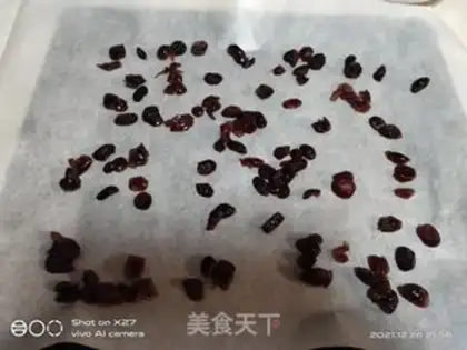 Make Cranberry roll step 9