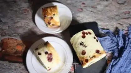 Make Cranberry roll step 15