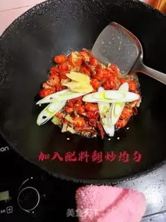 Make Spicy shrimp tail step 6