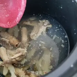Make Dove-cooked cabbage step 0