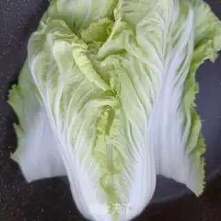 Make Dove-cooked cabbage step 1