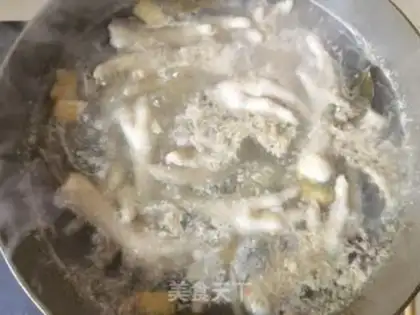 Make Lemon peppers, chicken claws step 5