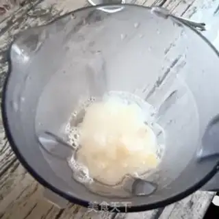 Make A silver spoon of bananas step 2