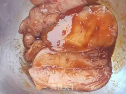 Make Orléans chicken chops step 4